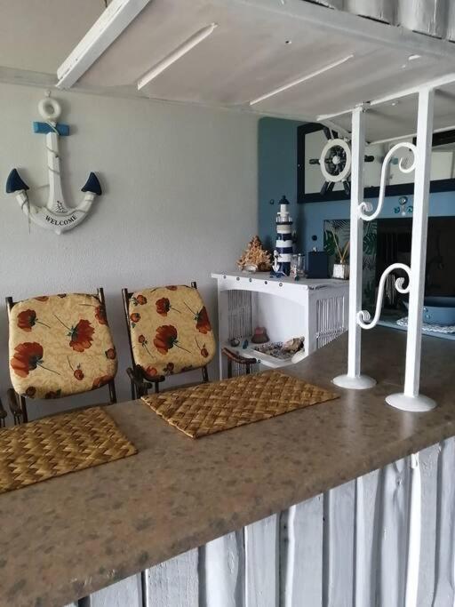 Edensands Apartment